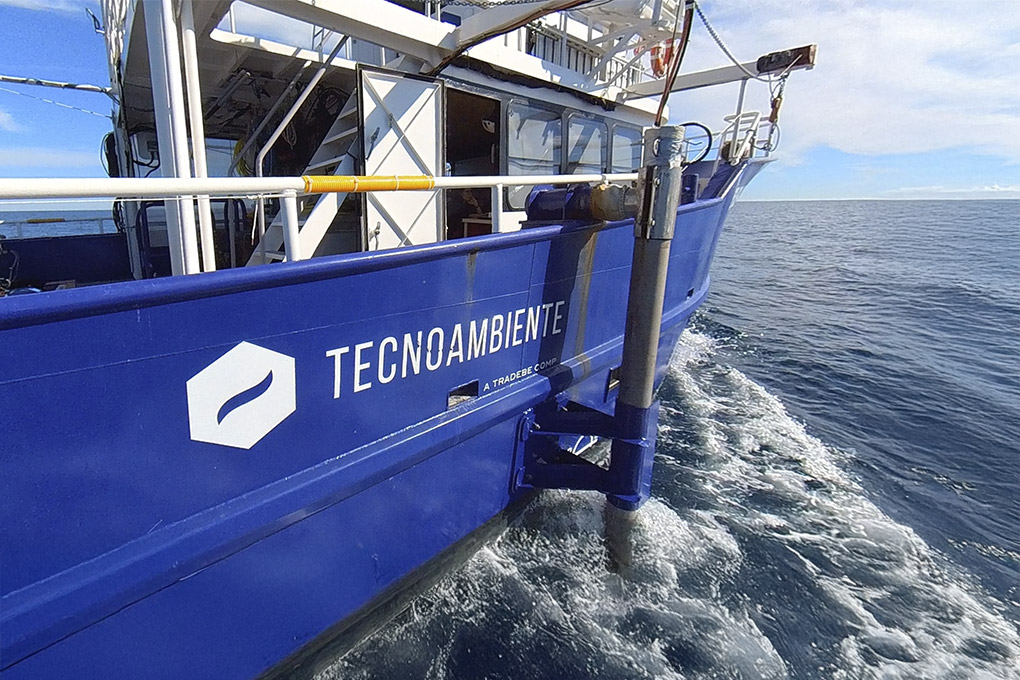 Image for: Hidrografía y Geofísica